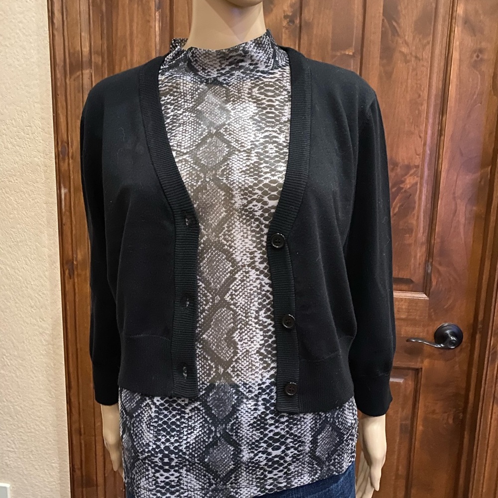 NWT Urban Coco Cropped Cardigan